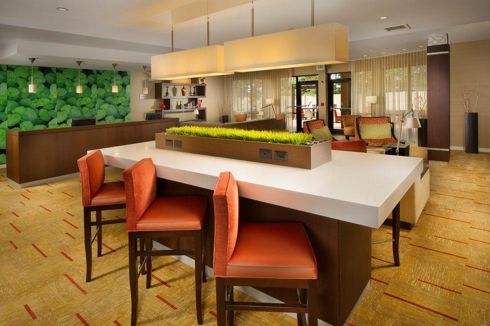 คอร์ทยาร์ด วอลดอร์ฟ Hotel ภายนอก รูปภาพ