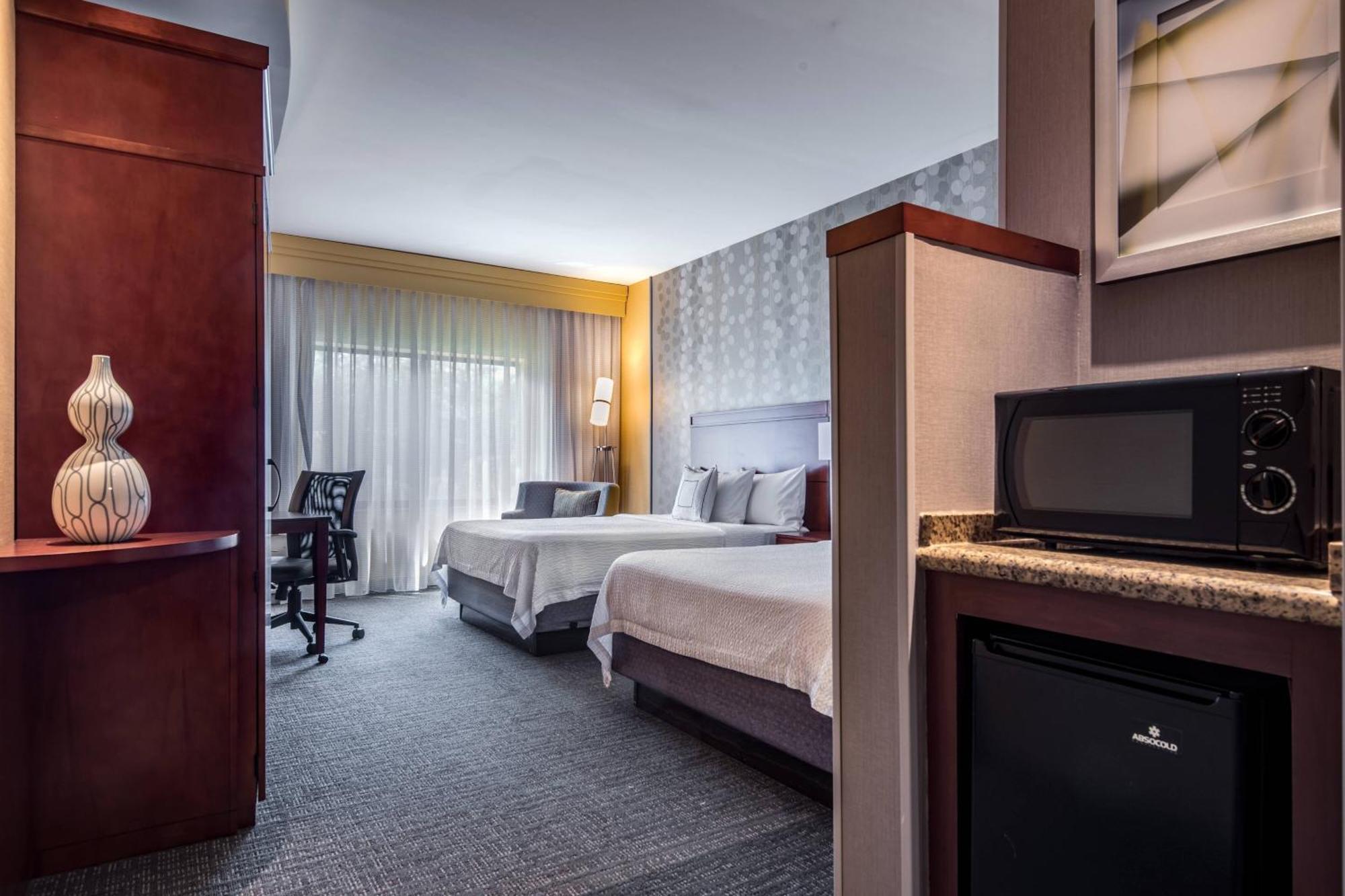 คอร์ทยาร์ด วอลดอร์ฟ Hotel ภายนอก รูปภาพ