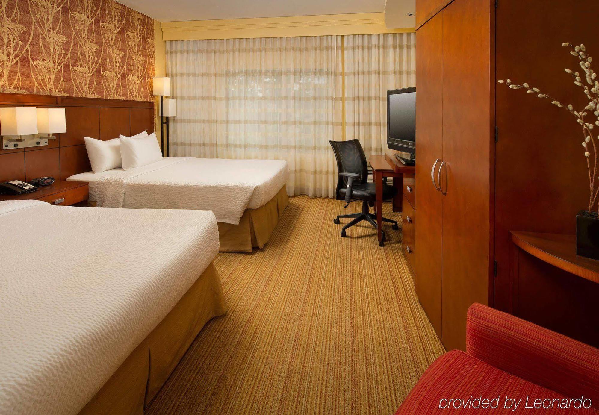 คอร์ทยาร์ด วอลดอร์ฟ Hotel ภายนอก รูปภาพ