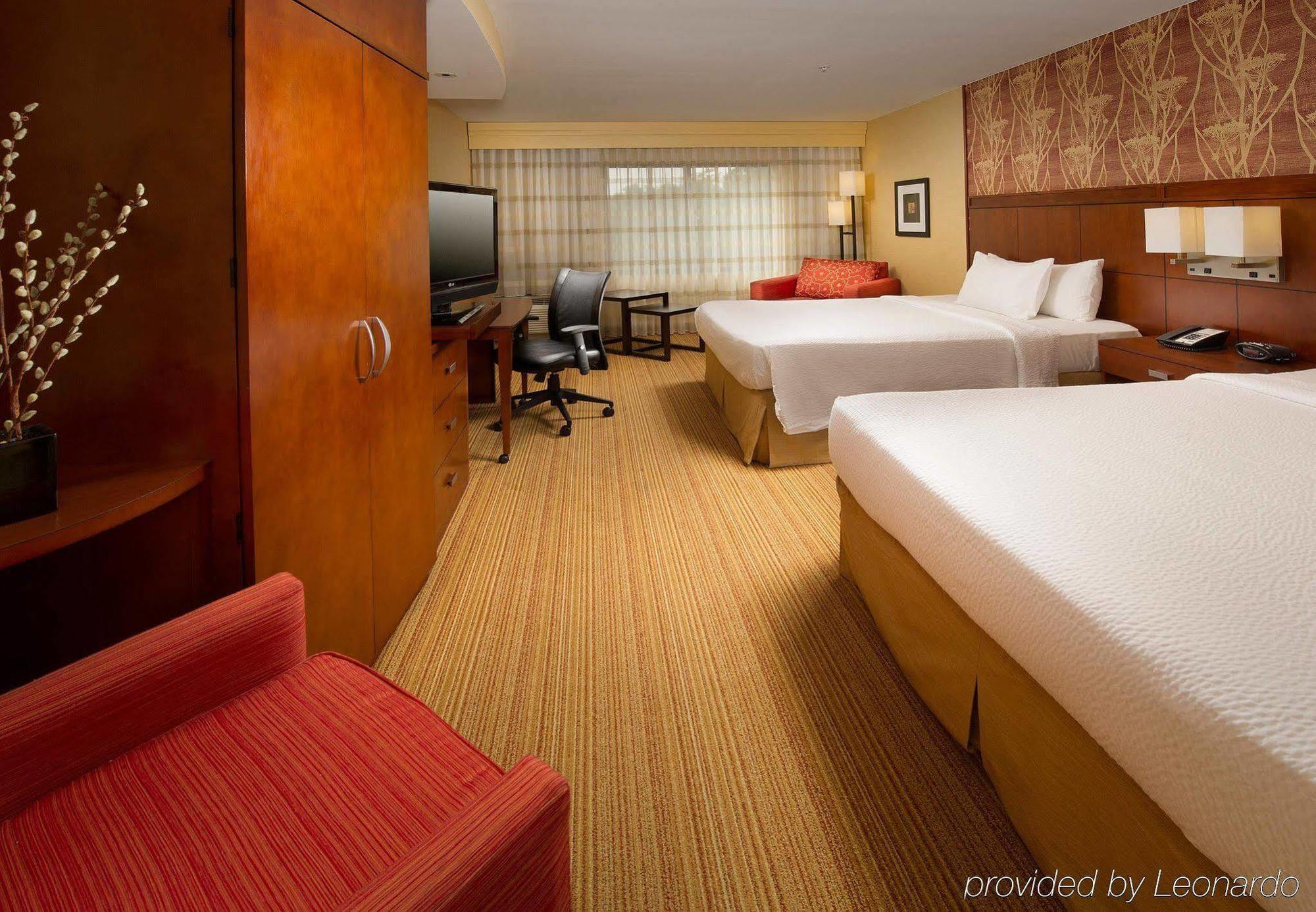 คอร์ทยาร์ด วอลดอร์ฟ Hotel ภายนอก รูปภาพ