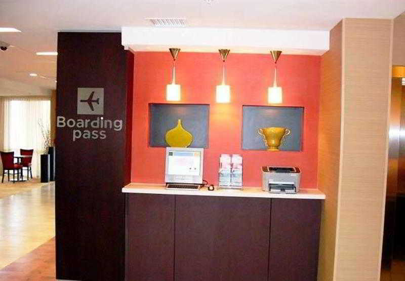 คอร์ทยาร์ด วอลดอร์ฟ Hotel ภายนอก รูปภาพ